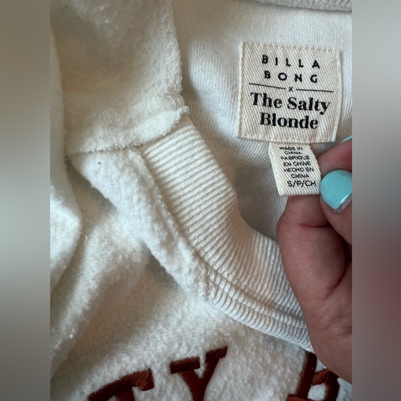 BILLABONG x The Salty Blonde Worn Right Womens Crew Sweatshirt - Picture 11 of 11